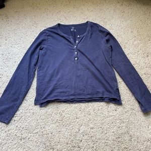 Long sleeve aerie henley shirt